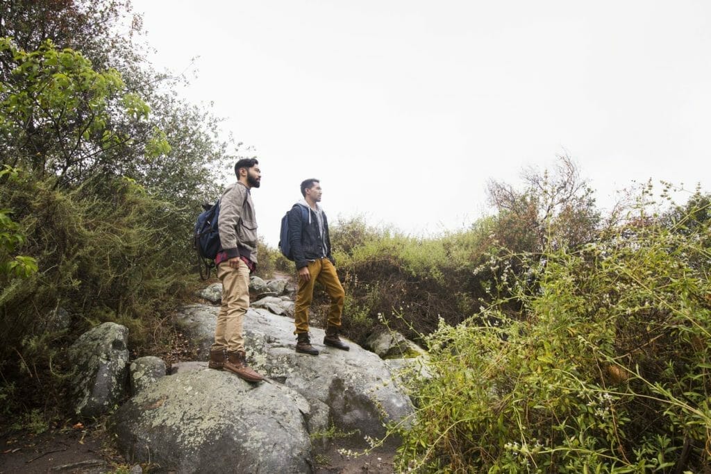 zwei Männer beim Wandern